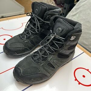 Merrell Performance Hiking Men’s Shoe Footwear Boots Size 9.5 Color Black